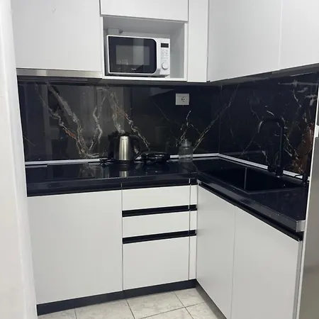 Jona Lovely Center Of Tirana! Apartment